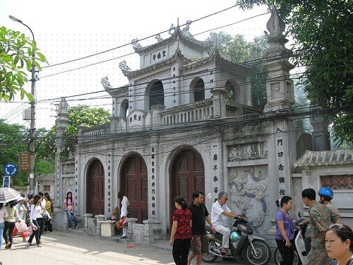 Phong thủy nhà ở gần chùa