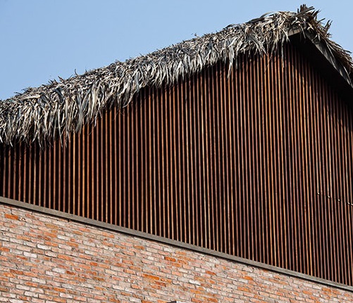 Ngôi nhà mái lá cực kỳ độc đáo