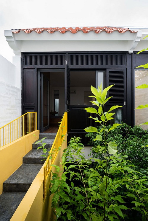 Ngắm nhìn ngôi nhà ngói mang nét đẹp cổ kính mà phóng khoáng