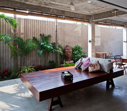 Ngôi nhà mái lá cực kỳ độc đáo