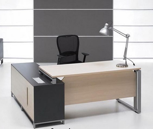 Bàn làm việc của người mệnh Thổ