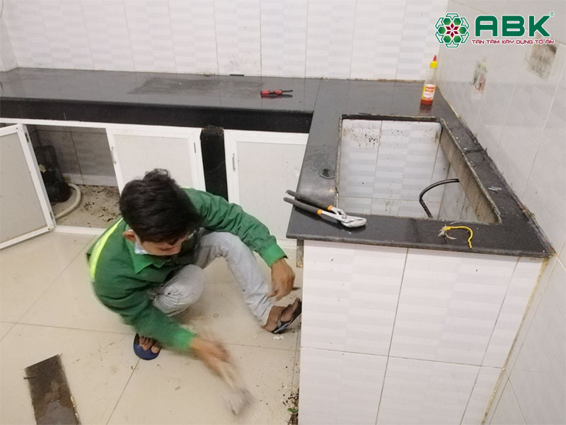 Thi công cải tạo khu vực bếp