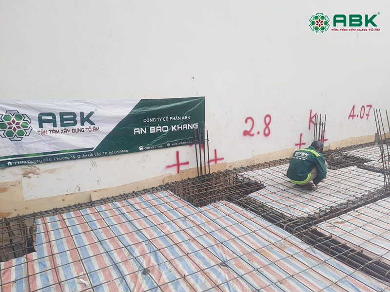 Bảng hiệu của công ty An Bảo Khang tại công trình Anh Tiến quận 12