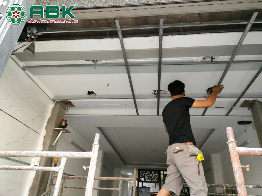 Thi công đóng trần thạch cao nhà anh Hiệp quận Bình Tân