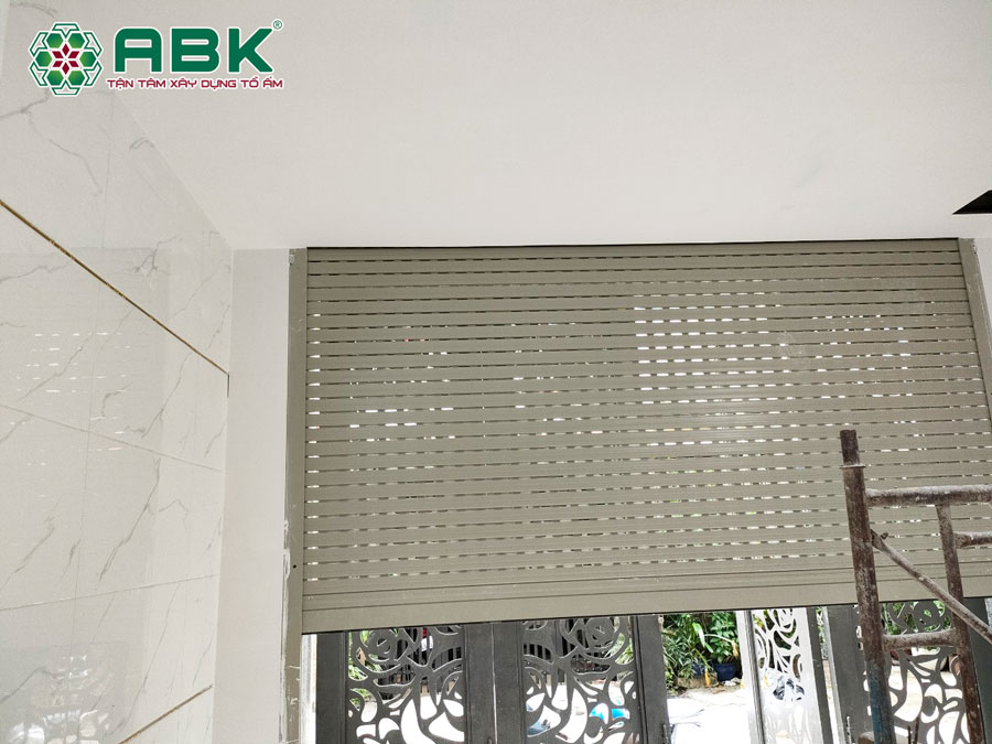 Thi công lắp của cuốn nhà anh Hiệp Quận Bình Tân