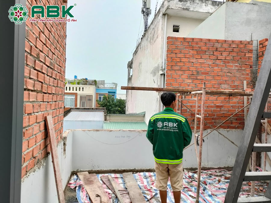Thi công xây phòng sau tầng 2 nhà anh Hiệp Quận Bình Tân