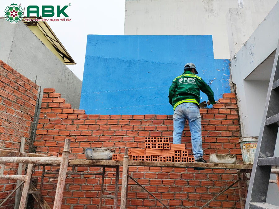 Thi công xây phòng sau tầng 2 nhà anh Hiệp Quận Bình Tân