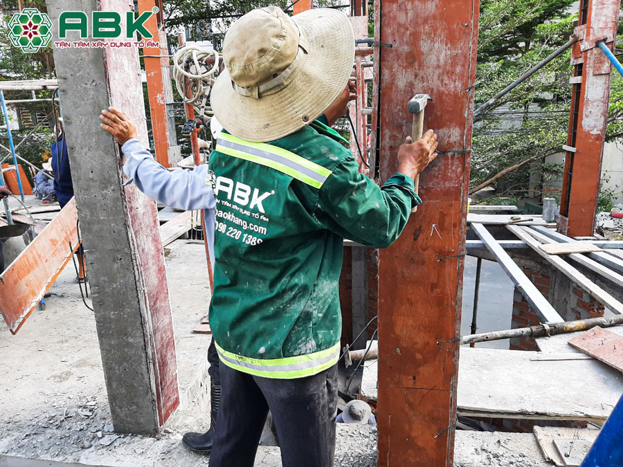 Đổ bê tông cột nhà và những lưu ý quan trọng