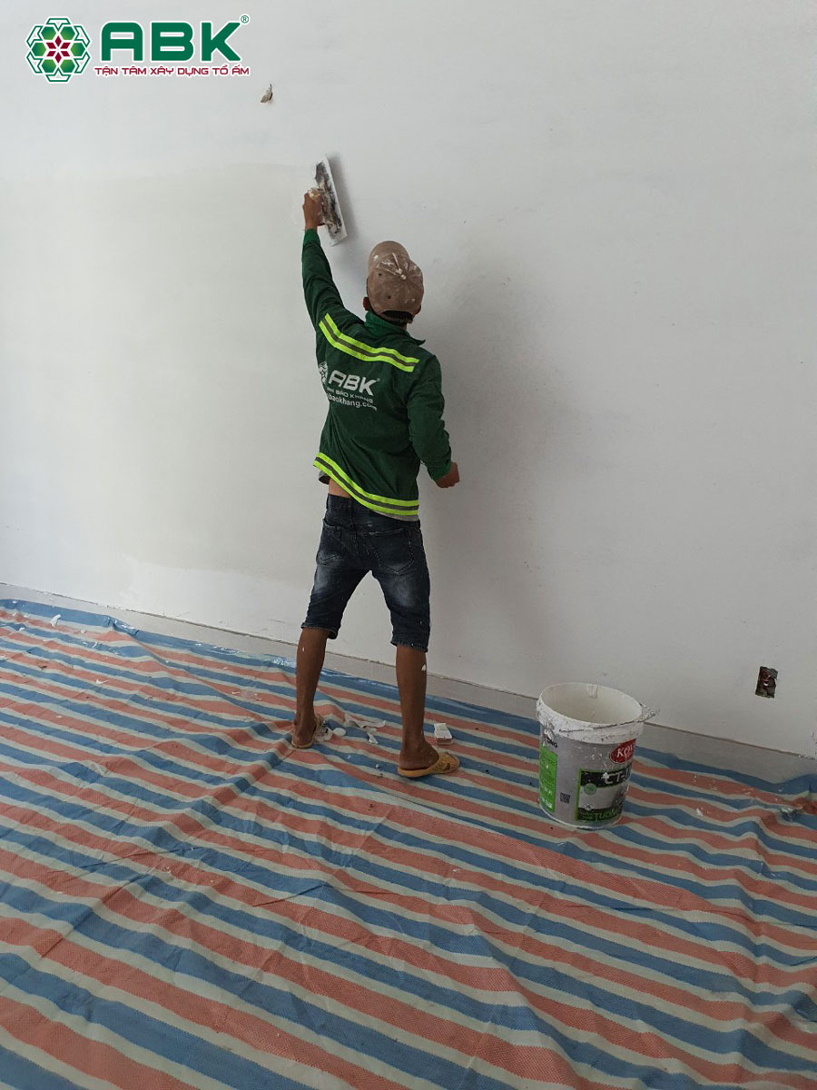 Vì sao trước khi sơn nhà cần trát bột bả tường 