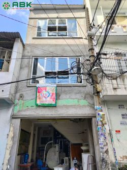 Sửa chữa nâng nhà 2 tầng thành nhà 3 tầng nhà chú Cần ở Tân Bình