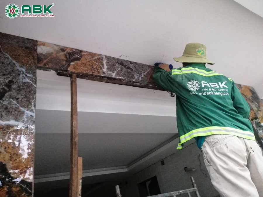 Thi công ốp lát gạch nhà anh Dũng