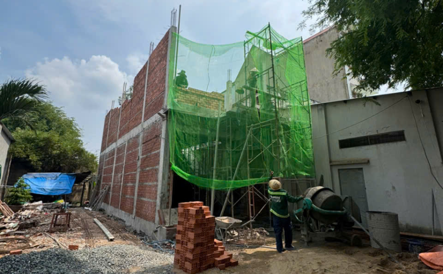 Giá xây nhà 1 trệt 1 lầu hết bao nhiêu tiền ?