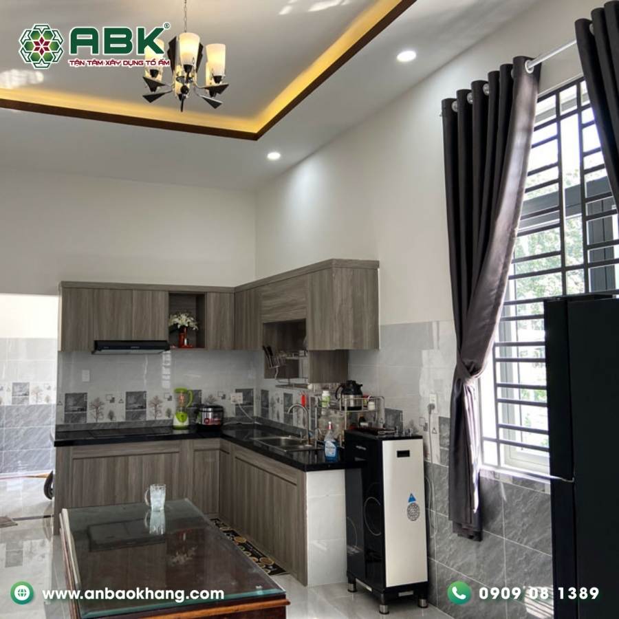 Thi-cong-xay-dung-biet-thu-2-tang-mai-thai-nha-anh-Anh-Cu-Chi (43)