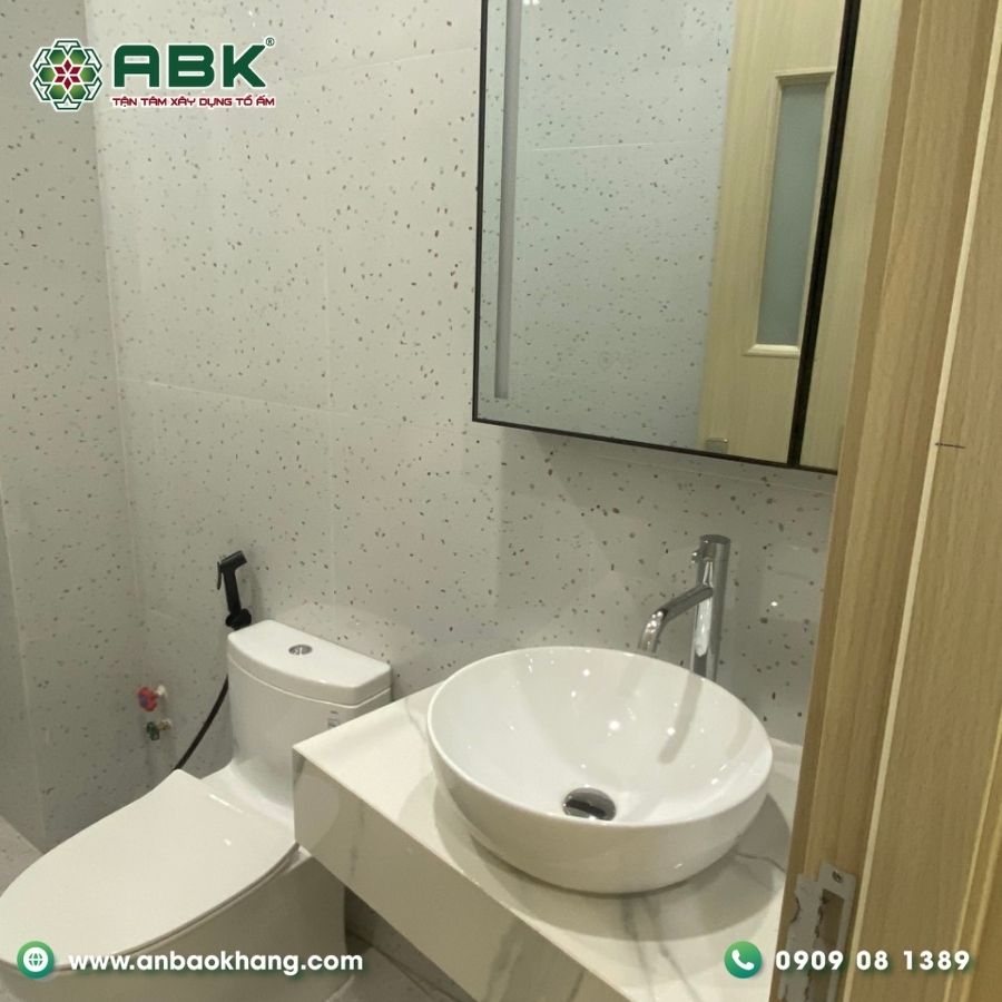 Thi-cong-xay-dung-nha-tron-goi-nha-pho-Co-Loan-Quan-10 (30)